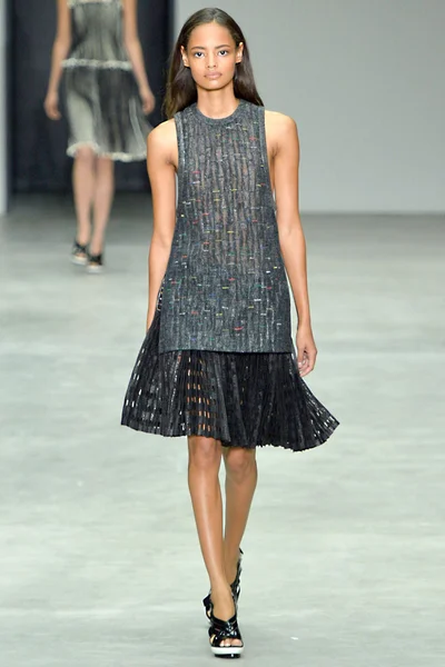 Look 19